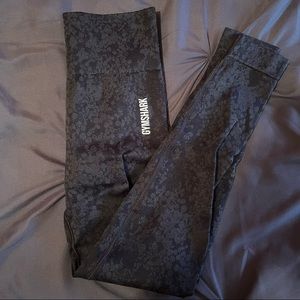 GYM🦈 CAMO LEGGINGS